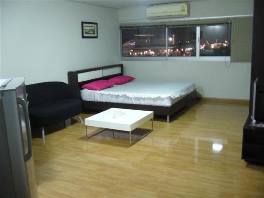 Impact Don Mueang Bangkok Guest House Extérieur photo